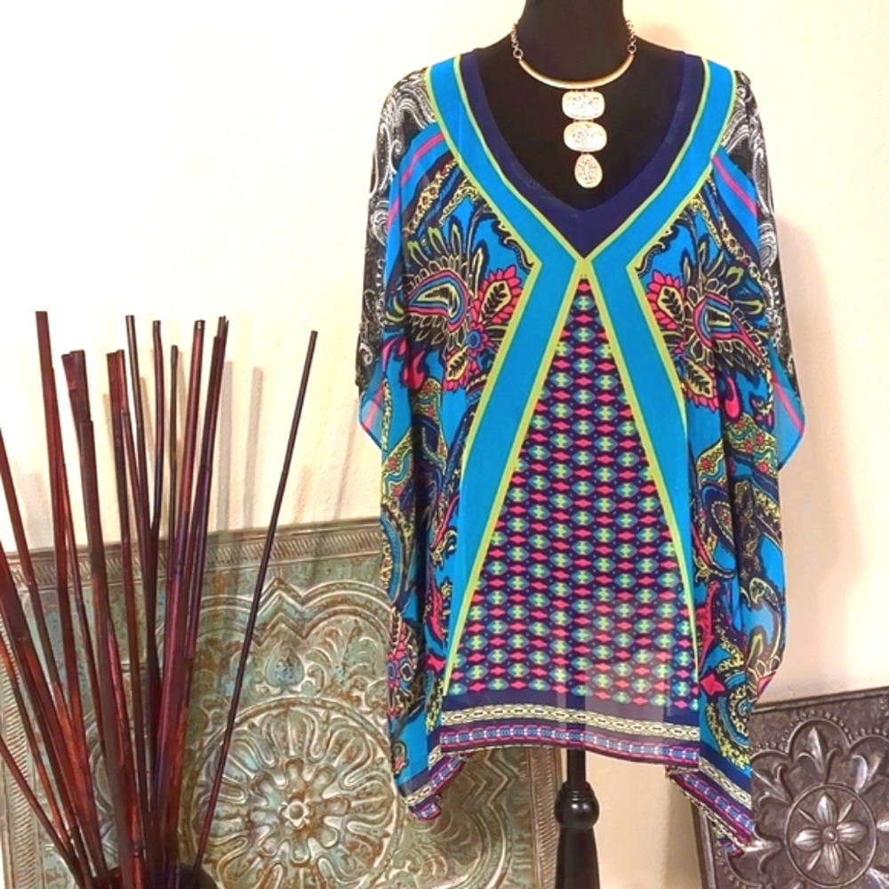 CHICO'S PRINT PONCHO TOP